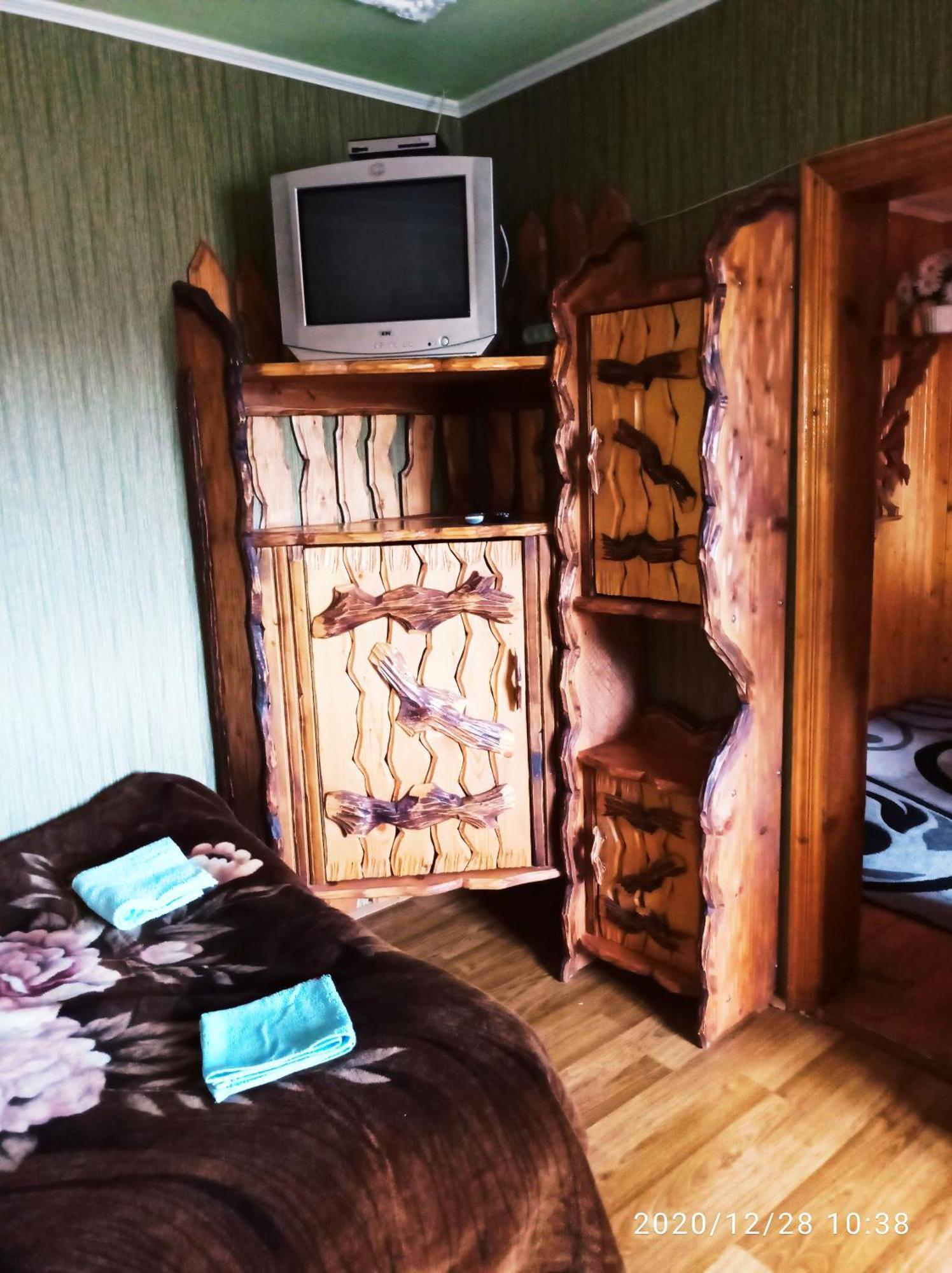 "Різьбярська Садиба" Slavske Phòng bức ảnh