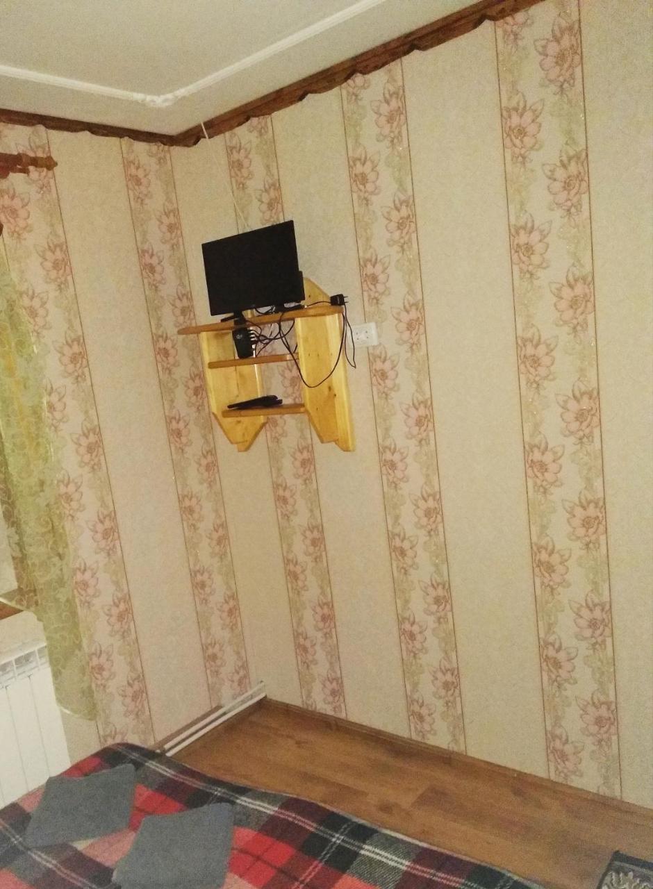 "Різьбярська Садиба" Slavske Ngoại thất bức ảnh