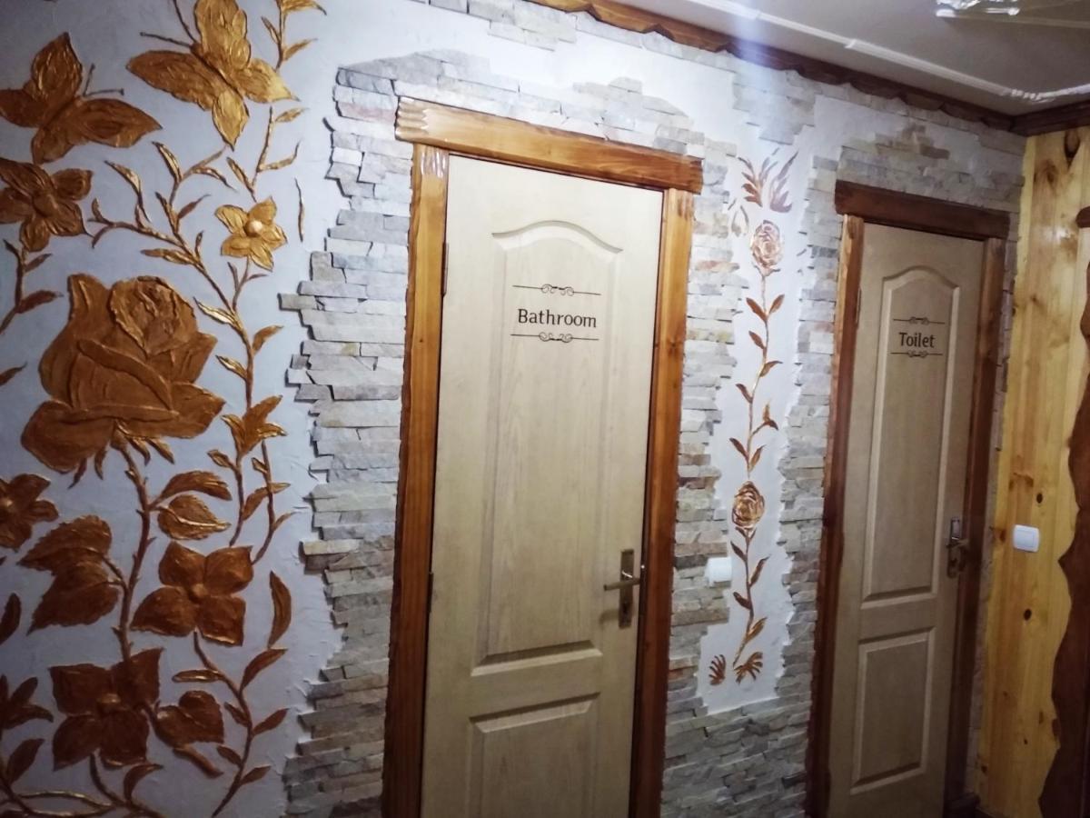 "Різьбярська Садиба" Slavske Ngoại thất bức ảnh